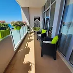 Deluxe Apartment Sea View